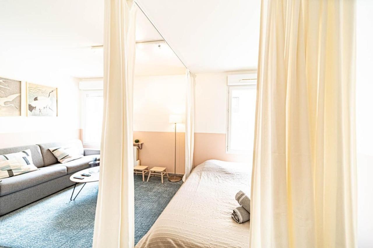 Le Petit Montel- Studio Avec Garage-Metro Valmy Ліон Екстер'єр фото