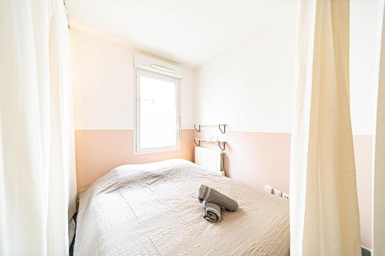 Le Petit Montel- Studio Avec Garage-Metro Valmy Ліон Екстер'єр фото